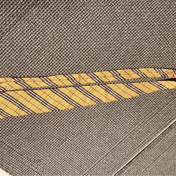 Mens BURBERRY NOVA CHECK 💯% Silk Tie!👔Like NEW🔥Freshly Cleaned🎁Great Gift!🎁 - Picture 5 of 13